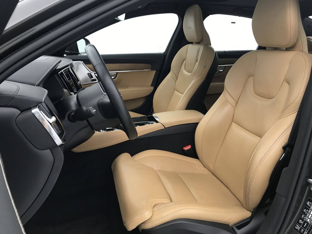 S90 T8 Twin Engine 303 + 87 ch Geartronic 8 2019 occasion 25000 Besan&ccedil;on