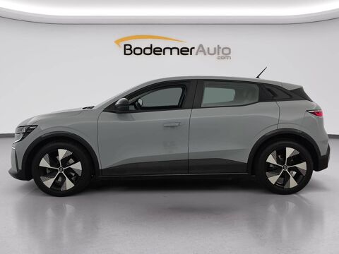 M&eacute;gane Megane E-Tech EV40 130ch standard charge 2022 occasion 61000 Alen&ccedil;on