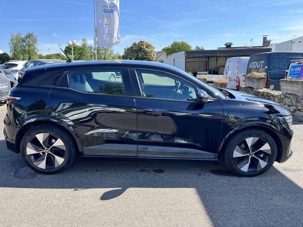 M&eacute;gane Megane E-Tech EV40 130ch standard charge 2023 occasion 56800 Plo&euml;rmel