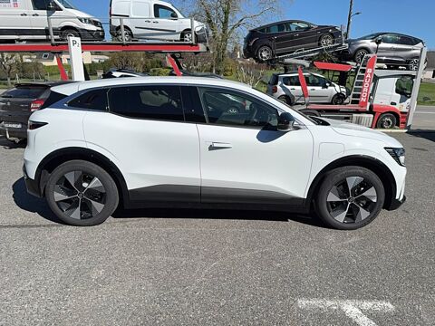 M&eacute;gane Megane E-Tech 220 ch autonomie confort GSR2 2026 occasion 29900 Concarneau