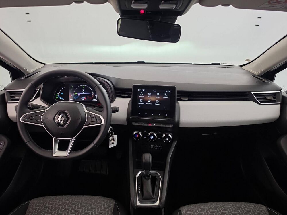 Clio E-Tech full hybrid 145 2023 occasion 29000 Quimper