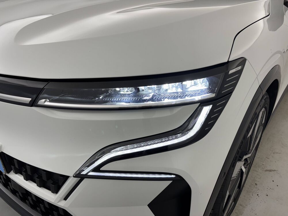 M&eacute;gane Megane E-Tech EV60 220 ch optimum charge 2023 occasion 56000 Vannes