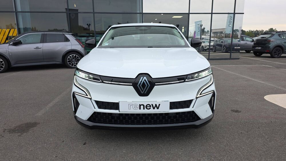 M&eacute;gane Megane E-Tech EV40 130ch standard charge 2022 occasion 22400 Lamballe