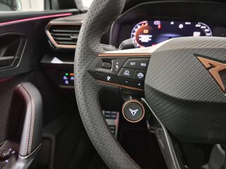 Leon 1.5 eTSI Hybrid 150 ch DSG7 2026 occasion 25000 Besan&ccedil;on