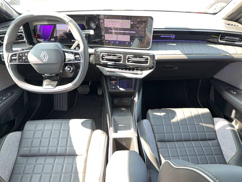 R4 Renault 4 E-Tech Electrique 150 ch autonomie confort 2025 occasion 29900 Concarneau