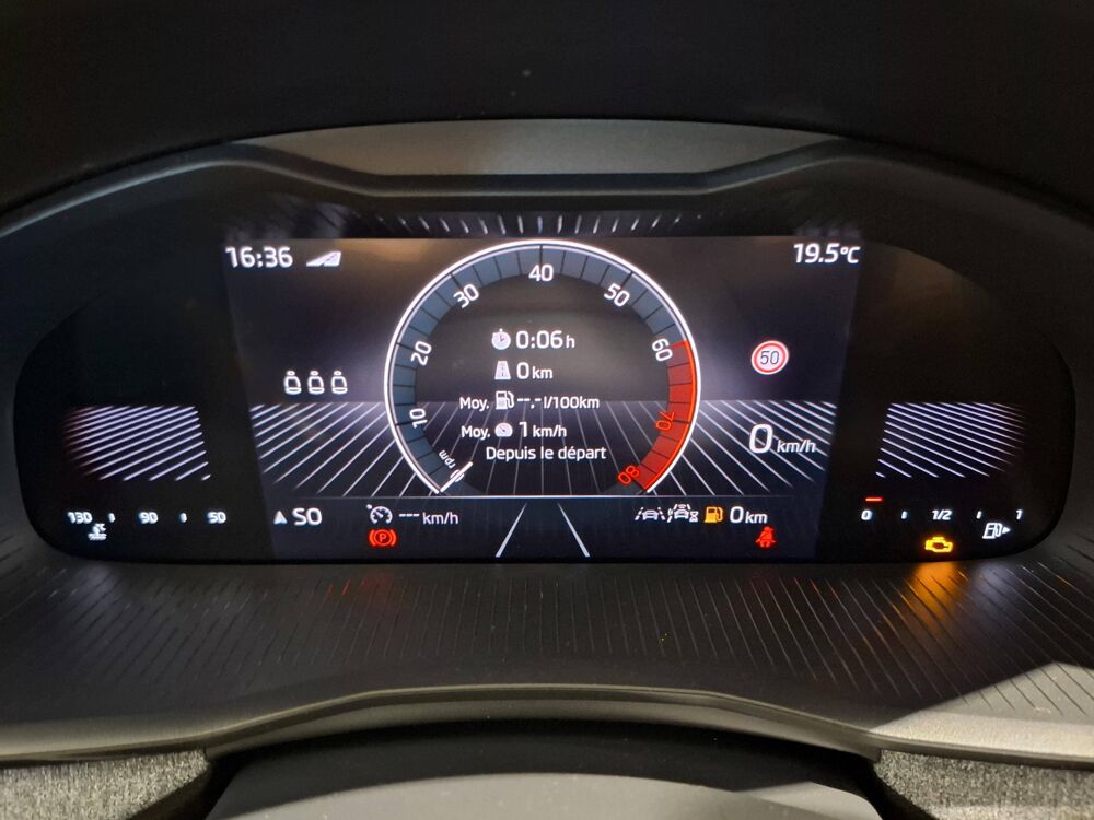 Kamiq 1.0 TSI Evo 2 95 ch BVM5 2026 occasion 25000 Besan&ccedil;on