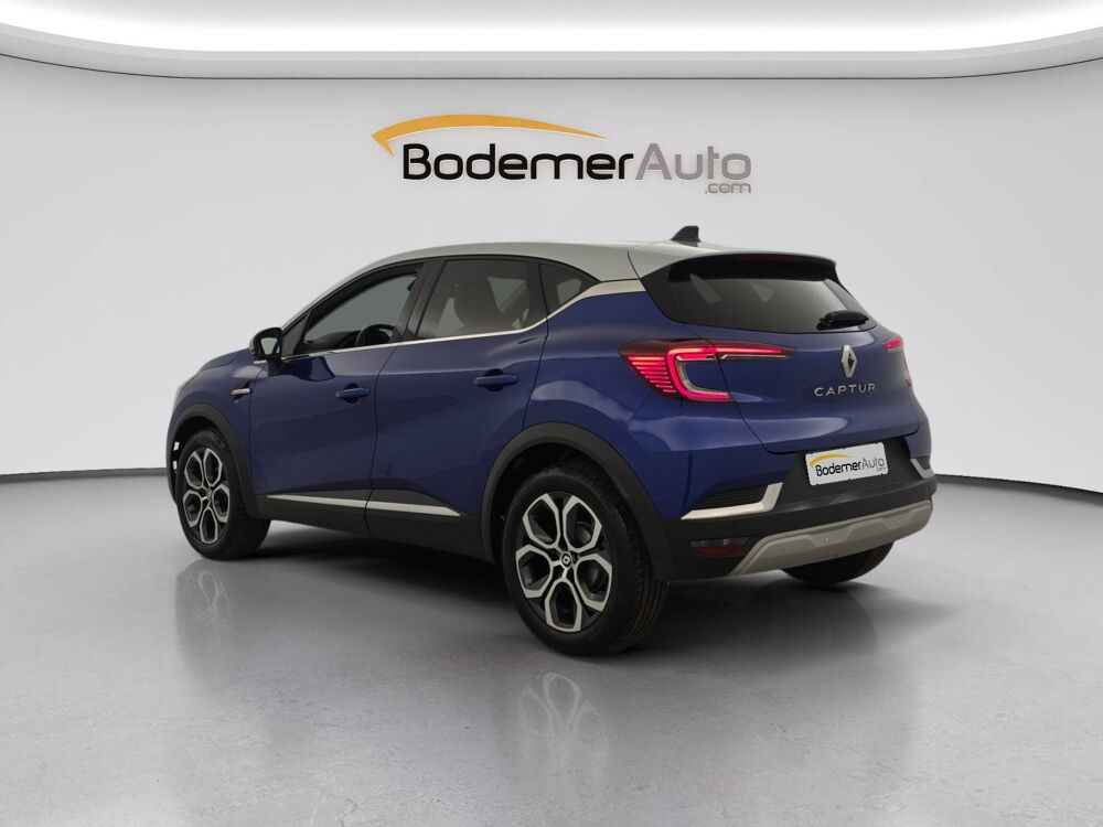 Captur mild hybrid 160 EDC 2023 occasion 56000 Vannes