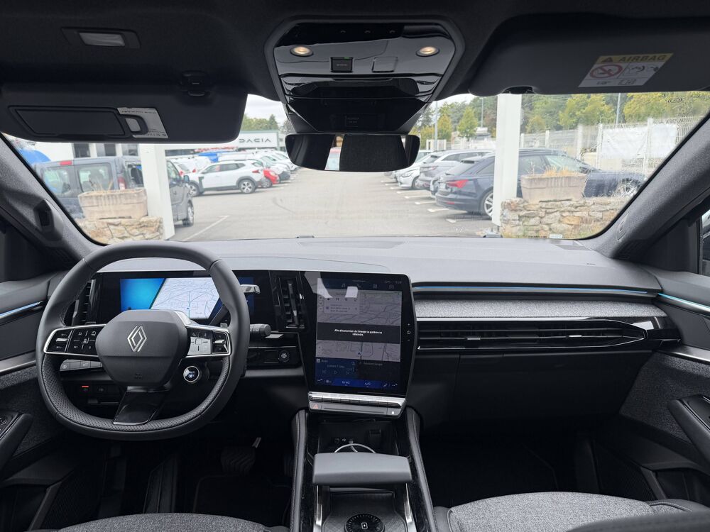 Espace full hybrid E-Tech 200 ch 7pl 2026 occasion 56800 Plo&euml;rmel