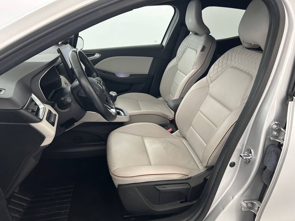 Clio TCe 140 - 21N 2022 occasion 50100 Cherbourg-en-Cotentin