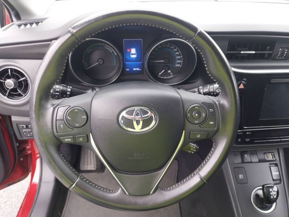 Auris Hybride 136h 2017 occasion 56000 Vannes