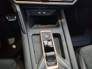 Leon 1.5 eTSI Hybrid 150 ch DSG7 2026 occasion 25000 Besan&ccedil;on