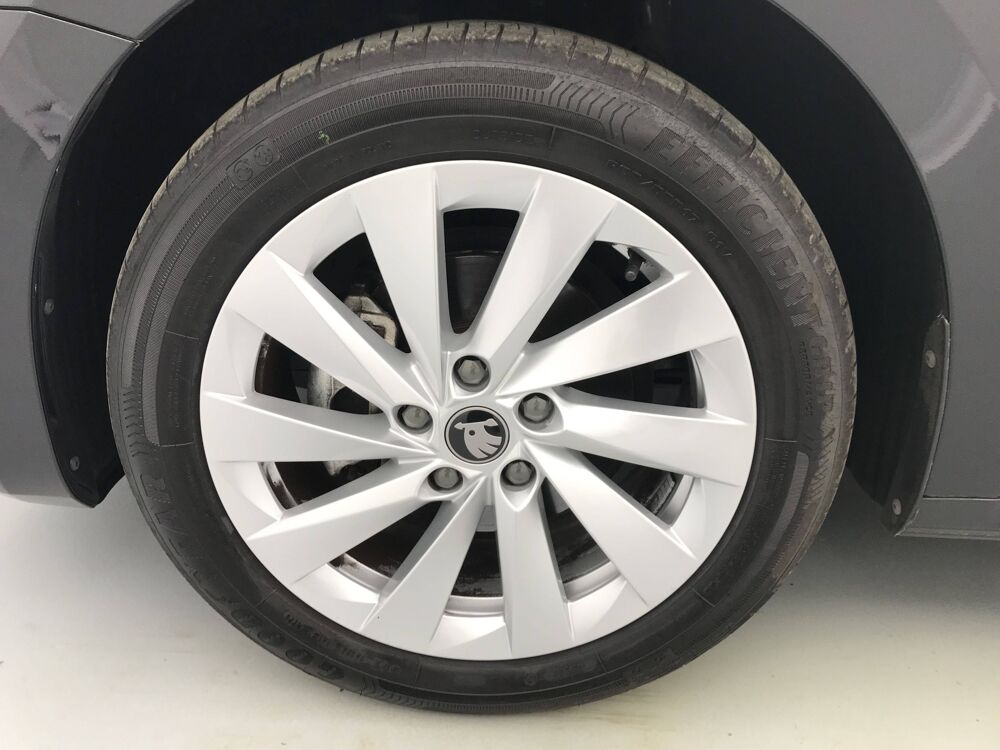 Octavia Combi 2.0 TDI 150 ch SCR DSG7 2025 occasion 25000 Besan&ccedil;on