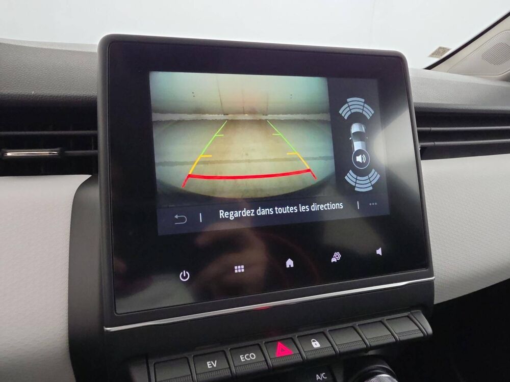 Clio E-Tech full hybrid 145 2023 occasion 29000 Quimper