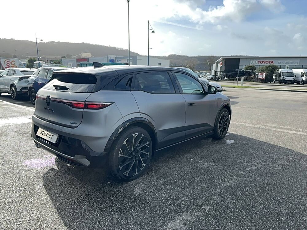 M&eacute;gane Megane E-Tech 220 ch autonomie confort 2025 occasion 50100 Cherbourg-en-Cotentin