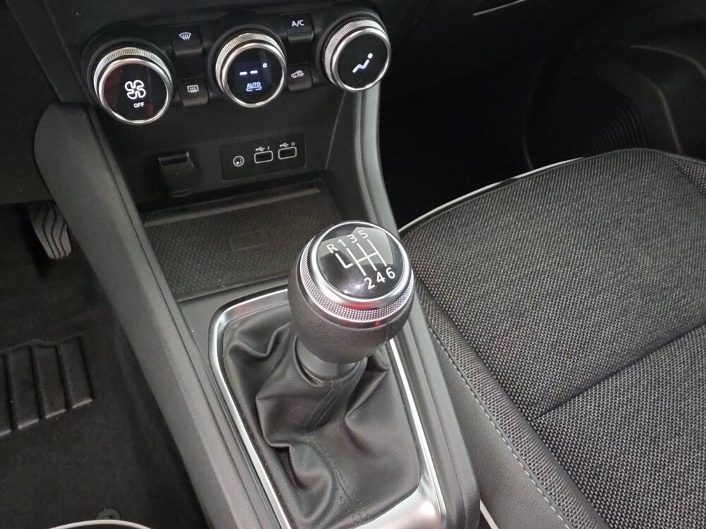 Captur mild hybrid 140 2023 occasion 14200 H&eacute;rouville-Saint-Clair