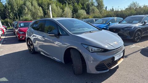 Born 204 ch - Batterie L 2023 occasion 38300 Bourgoin-Jallieu