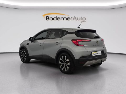 Captur E-Tech full hybrid 145 2023 occasion 22200 Guingamp