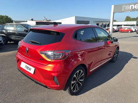 Clio E-Tech full hybrid 145 2023 occasion 56800 Plo&euml;rmel