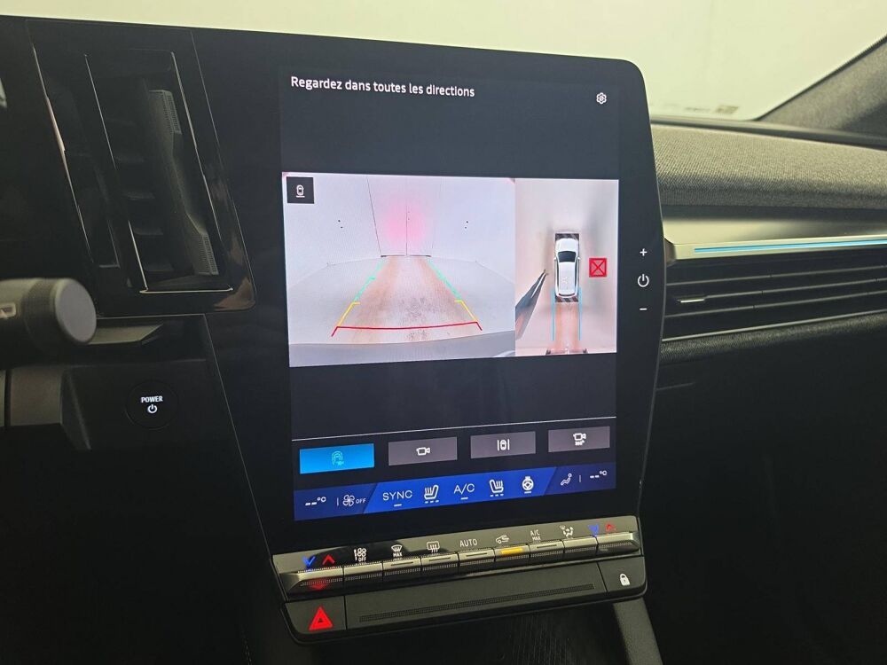 Sc&eacute;nic Scenic E-Tech &eacute;lectrique 220 ch grande autonomie 2025 occasion 29150 Ch&acirc;teaulin