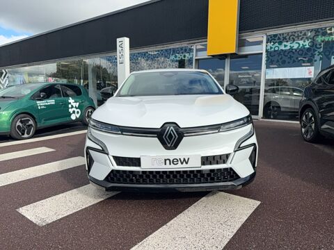 M&eacute;gane Megane E-Tech EV60 220 ch super charge 2024 occasion 50000 Saint-L&ocirc;