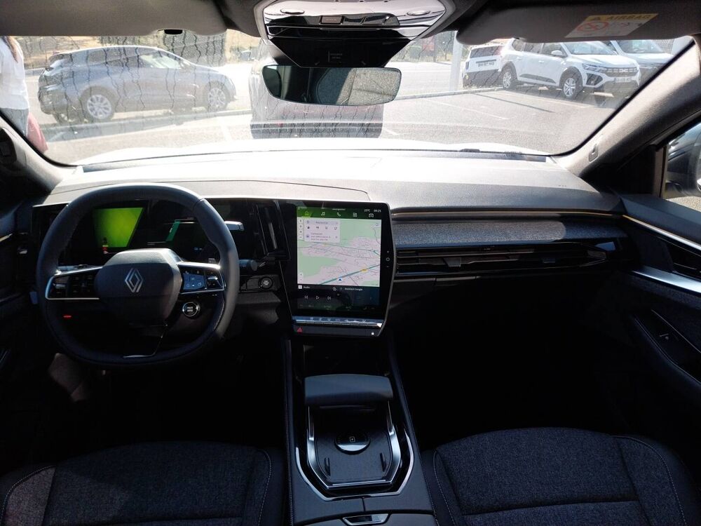 Espace full hybrid E-Tech 200 ch 7pl 2026 occasion 29900 Concarneau