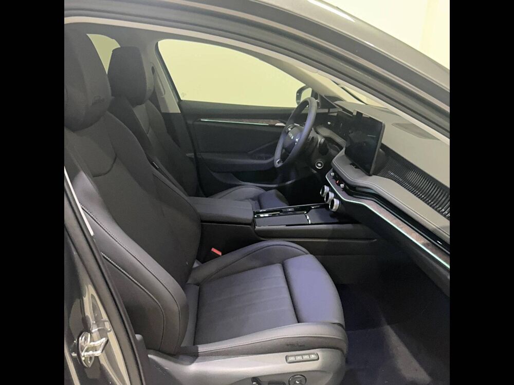 Superb Combi 2.0 TDI 150 ch SCR DSG7 2025 occasion 25000 Besan&ccedil;on