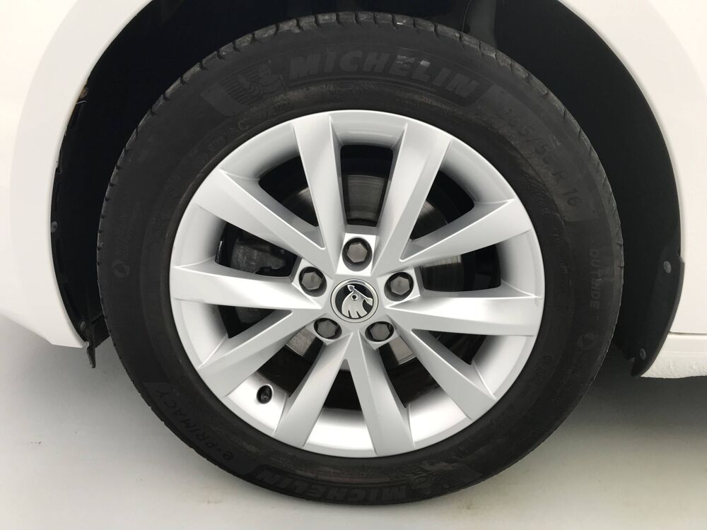 Octavia Combi 1.6 TDI 116 ch SCR FAP 2018 occasion 25000 Besan&ccedil;on