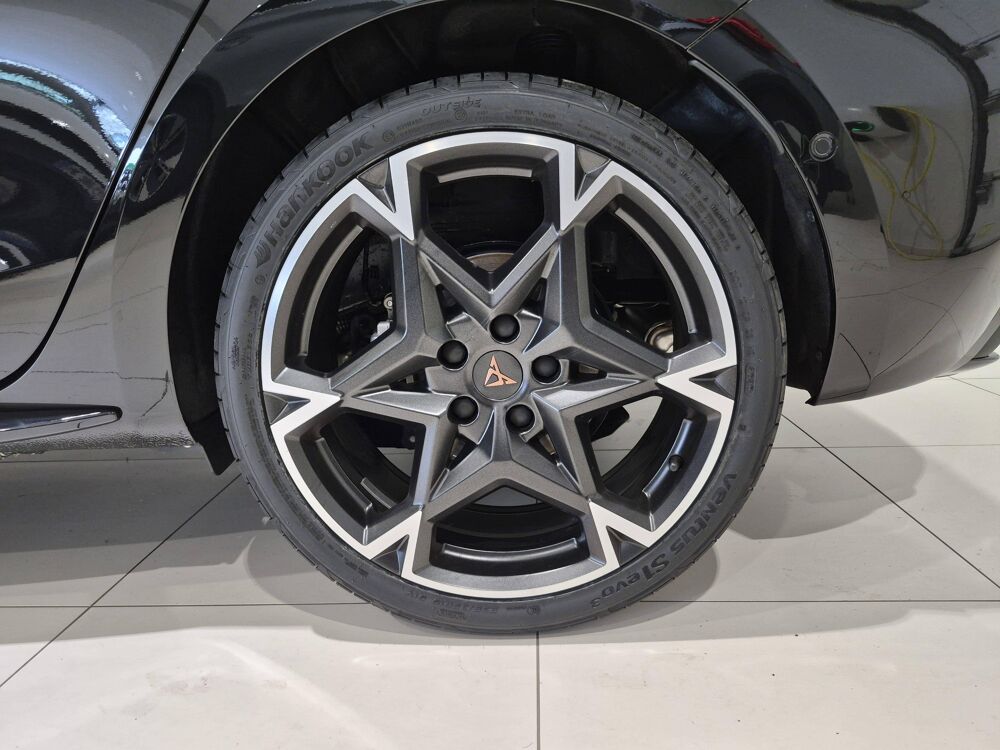 Leon 1.5 eTSI Hybrid 150 ch DSG7 2026 occasion 25000 Besan&ccedil;on