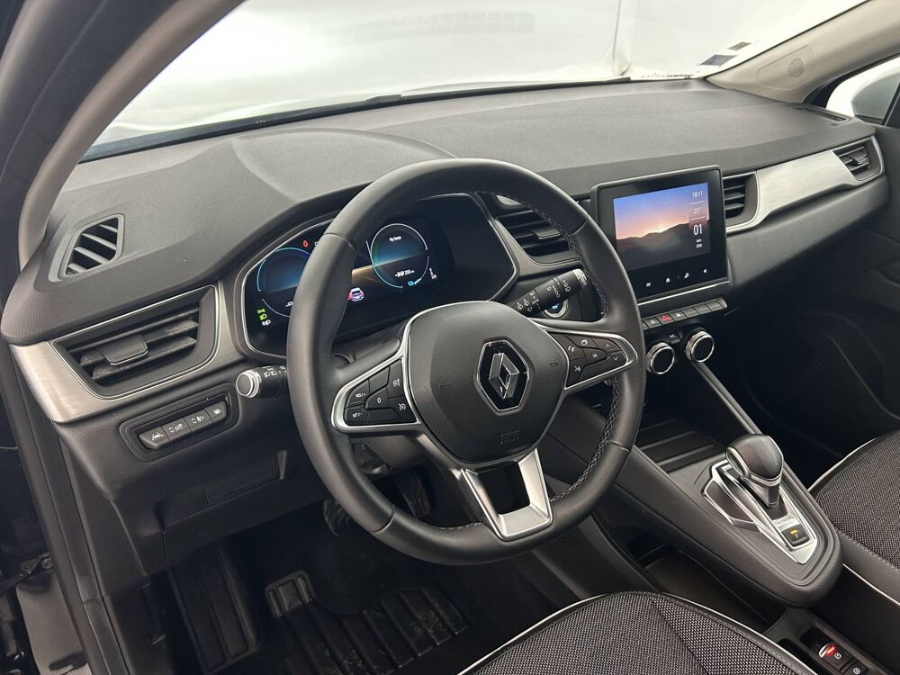 Captur E-Tech Plug-in 160 2021 occasion 29150 Ch&acirc;teaulin