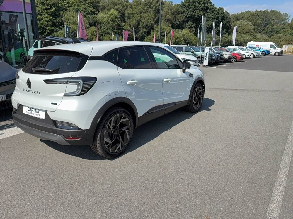 Captur E-Tech full hybrid 160 ch 2026 occasion 22200 Guingamp