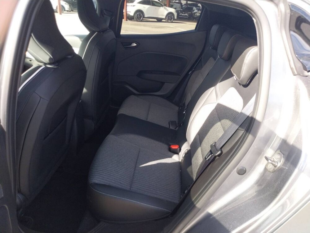 Clio E-Tech full hybrid 145 2023 occasion 29000 Quimper