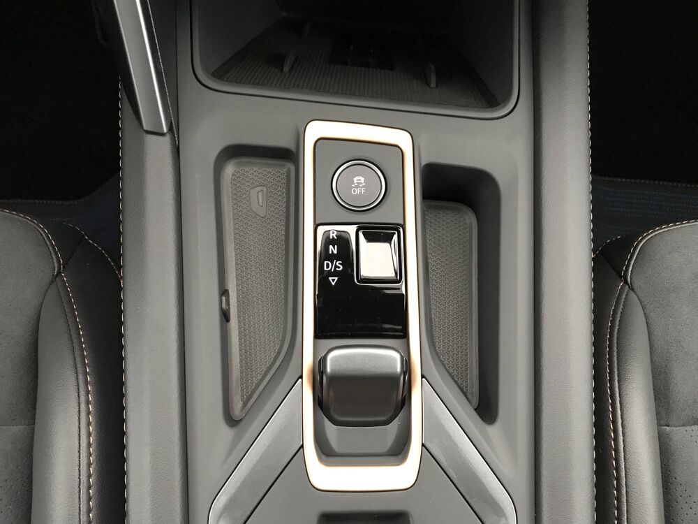 Leon 1.5 eTSI Hybrid 150 ch DSG7 2025 occasion 25000 Besan&ccedil;on