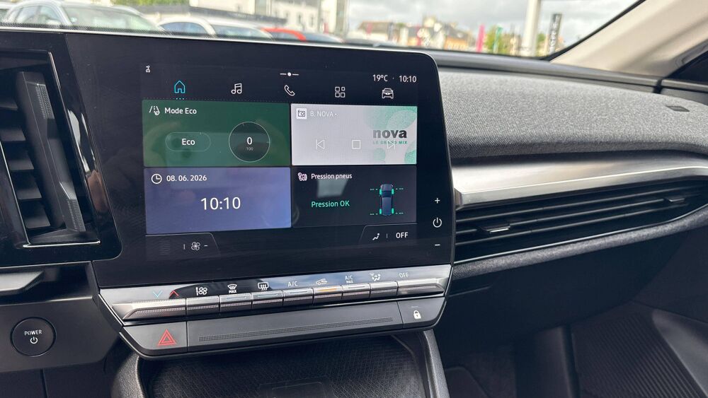 M&eacute;gane Megane E-Tech EV60 220 ch super charge 2023 occasion 56000 Vannes