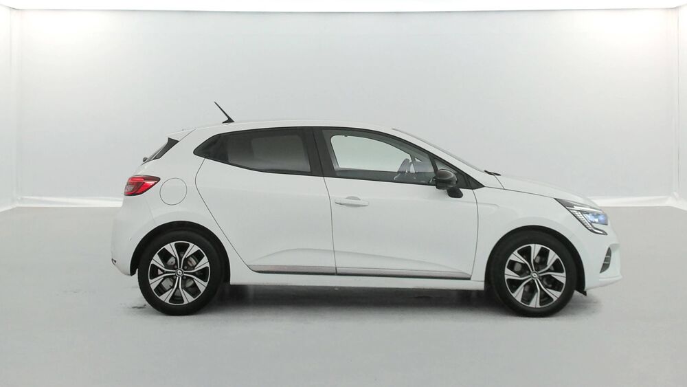 Clio E-Tech full hybrid 145 2022 occasion 29000 Quimper