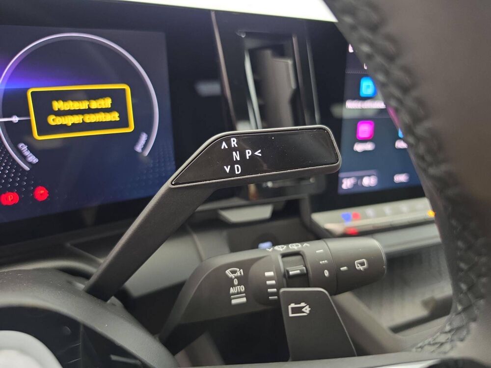 M&eacute;gane Megane E-Tech EV40 130ch standard charge 2022 occasion 61000 Alen&ccedil;on