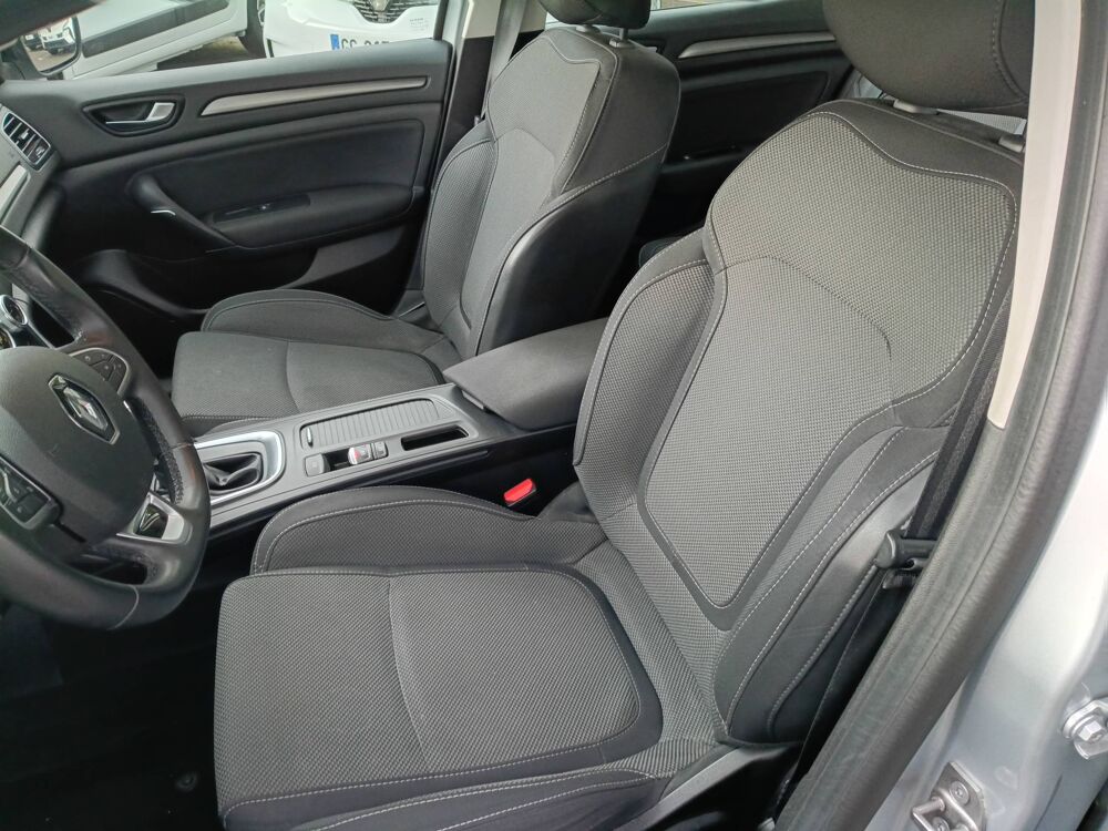 M&eacute;gane Megane IV Berline Blue dCi 115 EDC 2023 occasion 56800 Plo&euml;rmel