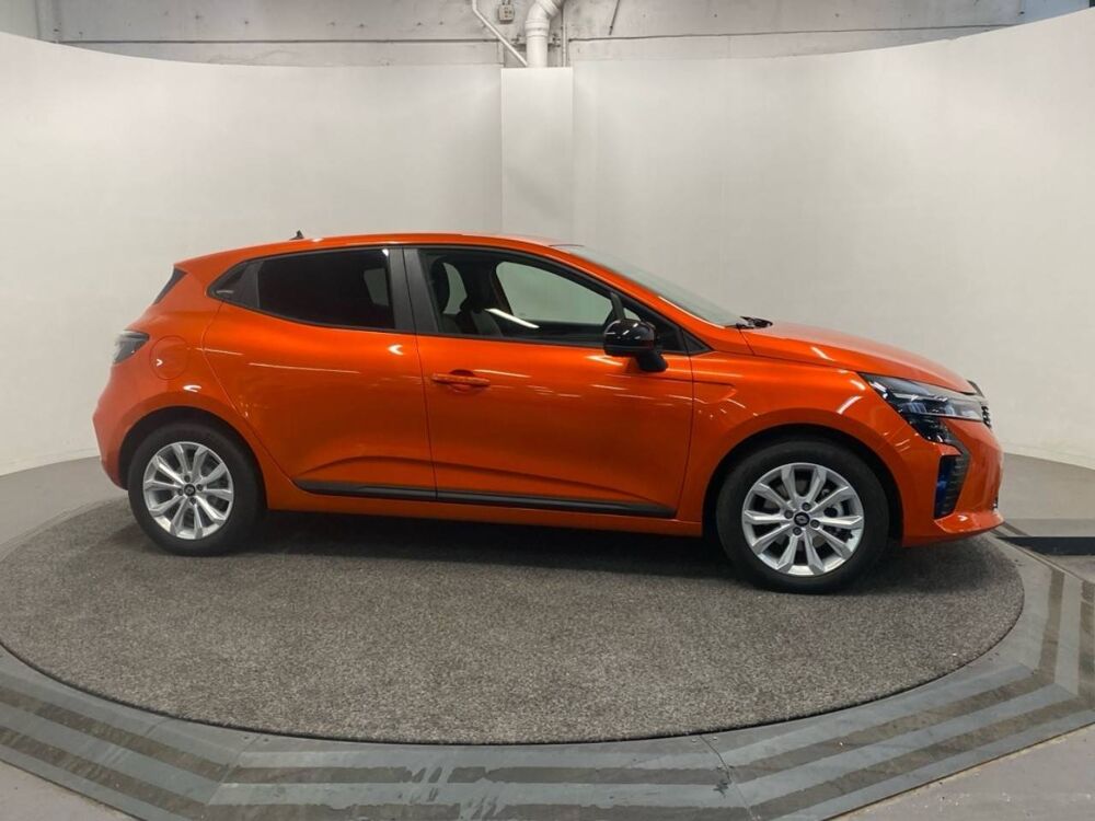 Clio Blue dCi 100 ch 2025 occasion 14200 H&eacute;rouville-Saint-Clair