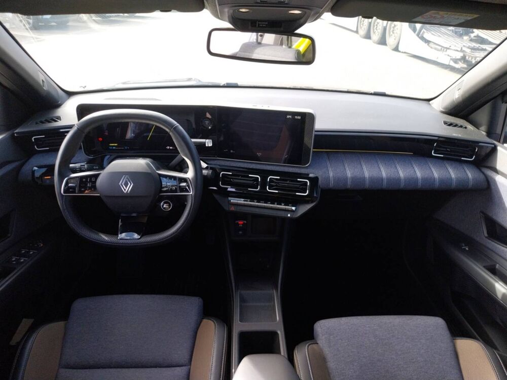 R5 Renault 5 E-Tech Electrique 150 ch autonomie confort 2024 occasion 29200 Brest