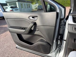 Captur E-Tech hybride 145 2023 occasion 14200 H&eacute;rouville-Saint-Clair