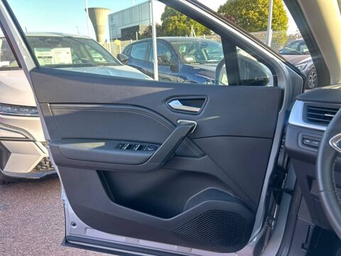 Captur mild hybrid 160 EDC 2024 occasion 14200 H&eacute;rouville-Saint-Clair