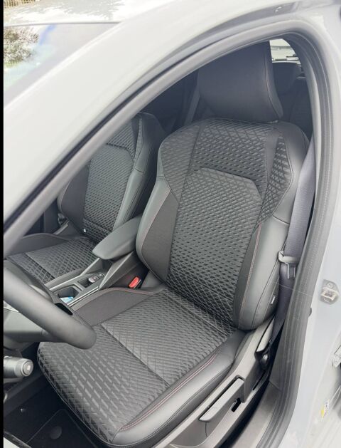 Clio E-Tech full hybrid 160 ch 2026 occasion 56800 Plo&euml;rmel