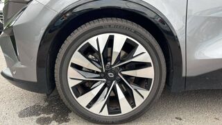 Rafale E-Tech full hybrid 200 ch 2024 occasion 14200 H&eacute;rouville-Saint-Clair