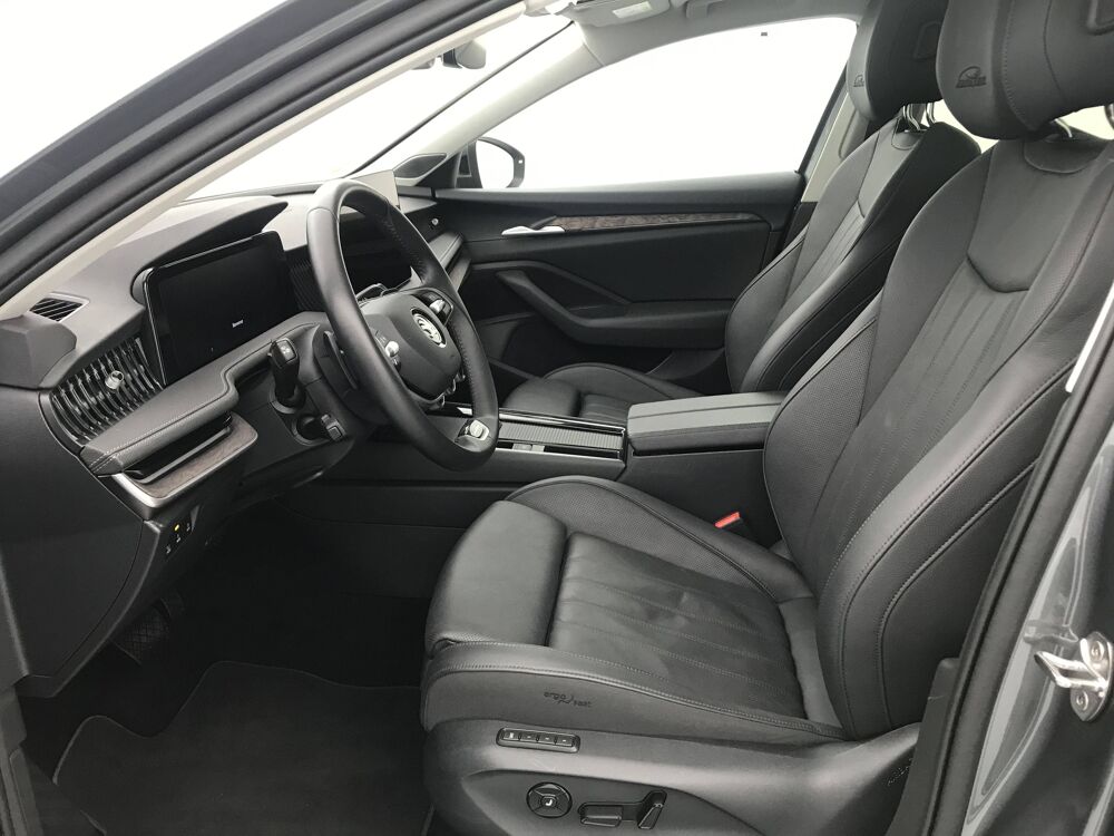 Superb Combi 2.0 TDI 150 ch SCR DSG7 2024 occasion 25000 Besan&ccedil;on