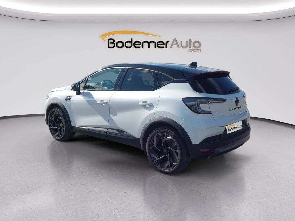 Captur E-Tech full hybrid 145 ch 2025 occasion 56000 Vannes