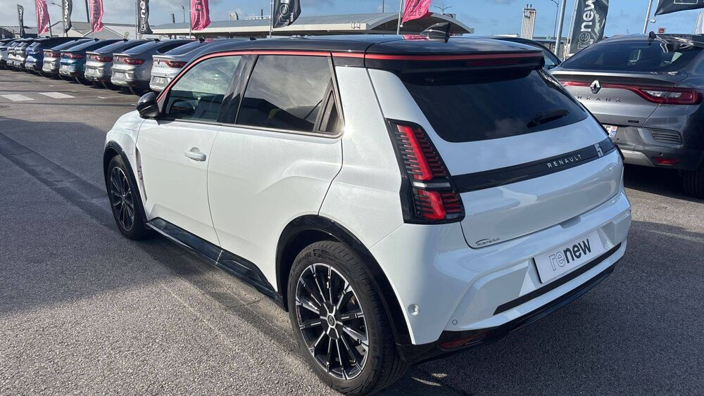 R5 Renault 5 E-Tech Electrique 150 ch autonomie confort 2025 occasion 50100 Cherbourg-en-Cotentin