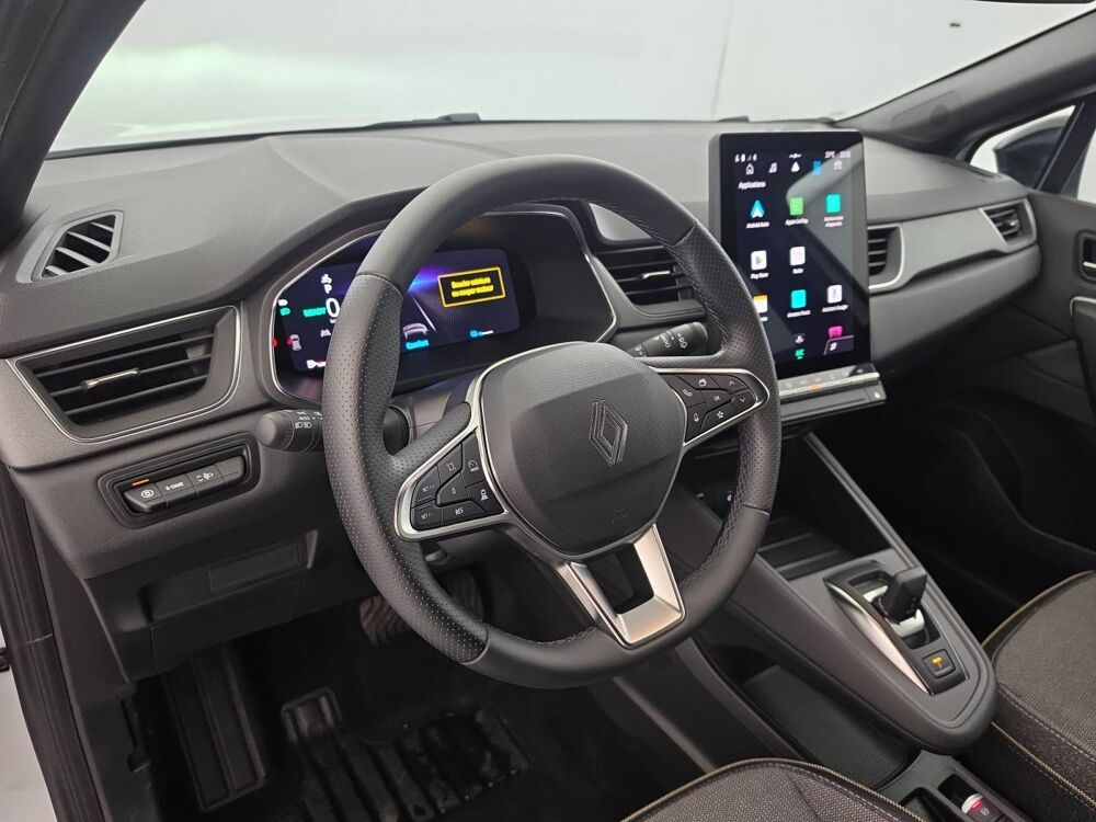 Captur E-Tech full hybrid 160 ch 2026 occasion 56000 Vannes
