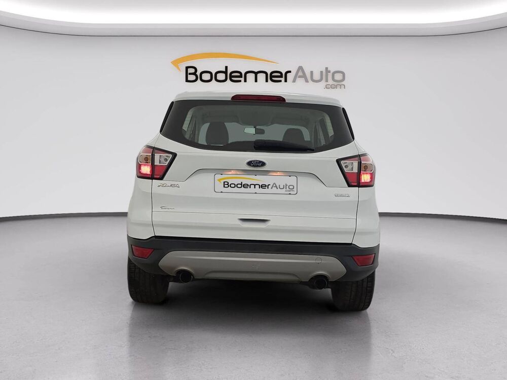 Kuga 1.5 EcoBoost 120 S&S 4x2 2017 occasion 29600 Morlaix