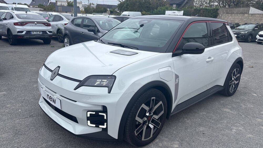 R5 Renault 5 E-Tech Electrique 120 ch autonomie urbaine 2025 occasion 56000 Vannes