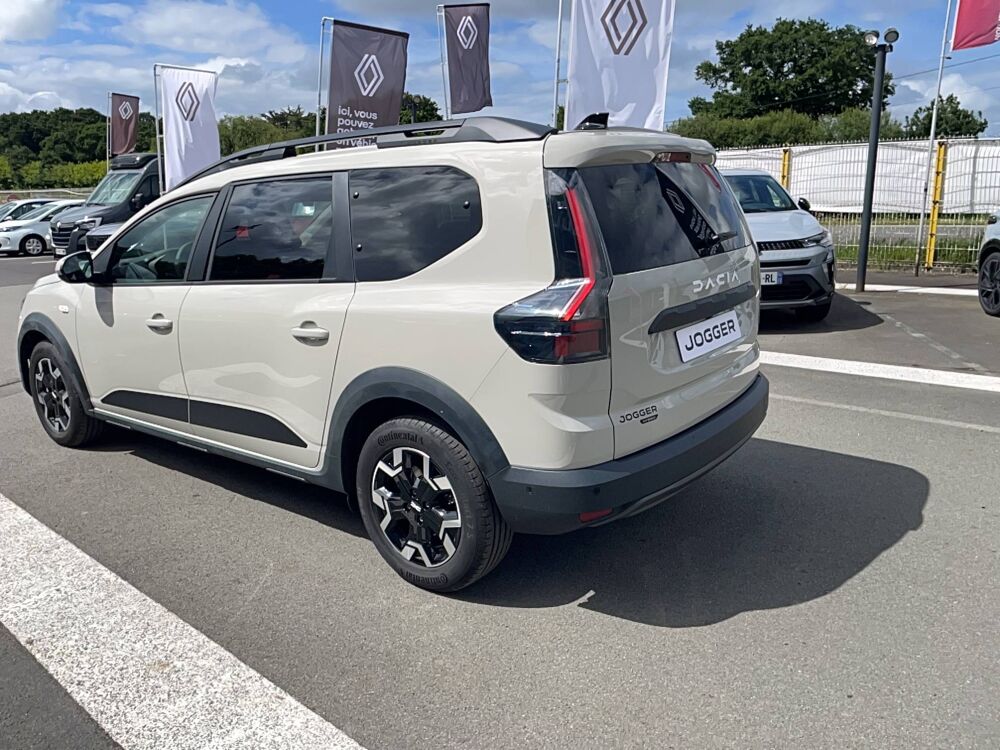 Jogger Hybrid 155 7 pl 2026 occasion 22200 Guingamp
