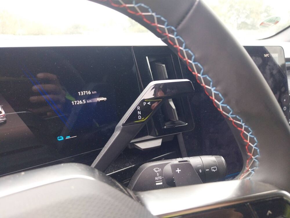 Espace full hybrid E-Tech 200 ch 7pl 2026 occasion 61100 Flers